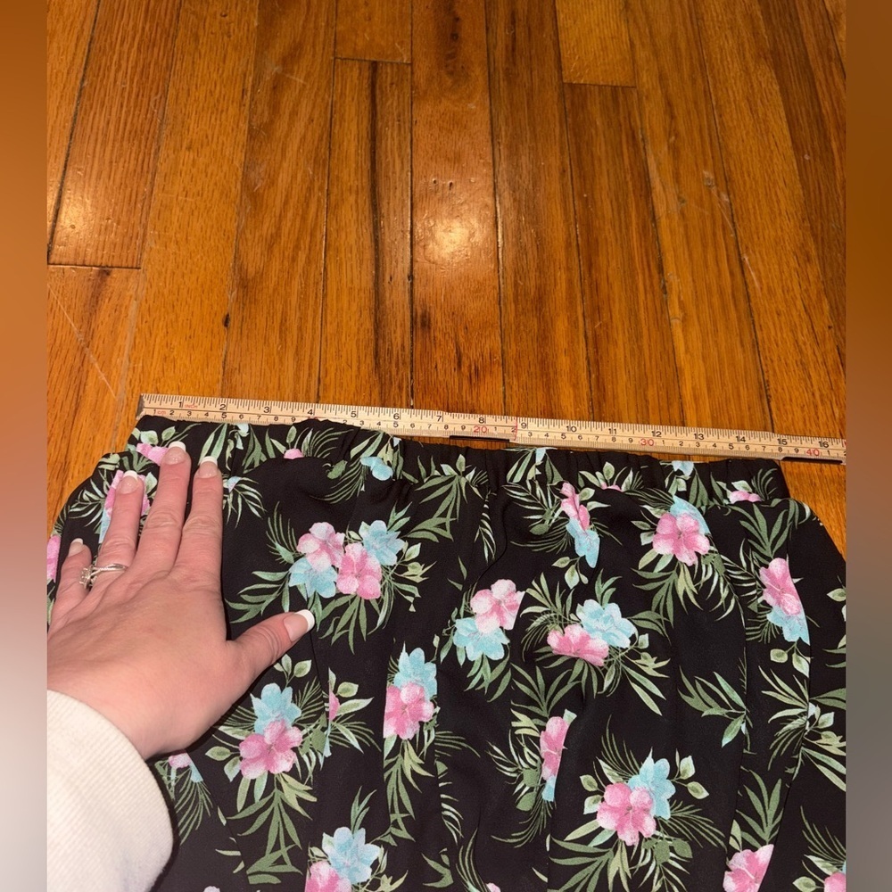 🌺 Madden NYC Floral Shorts – XXL 🌺 - Picture 3 of 6